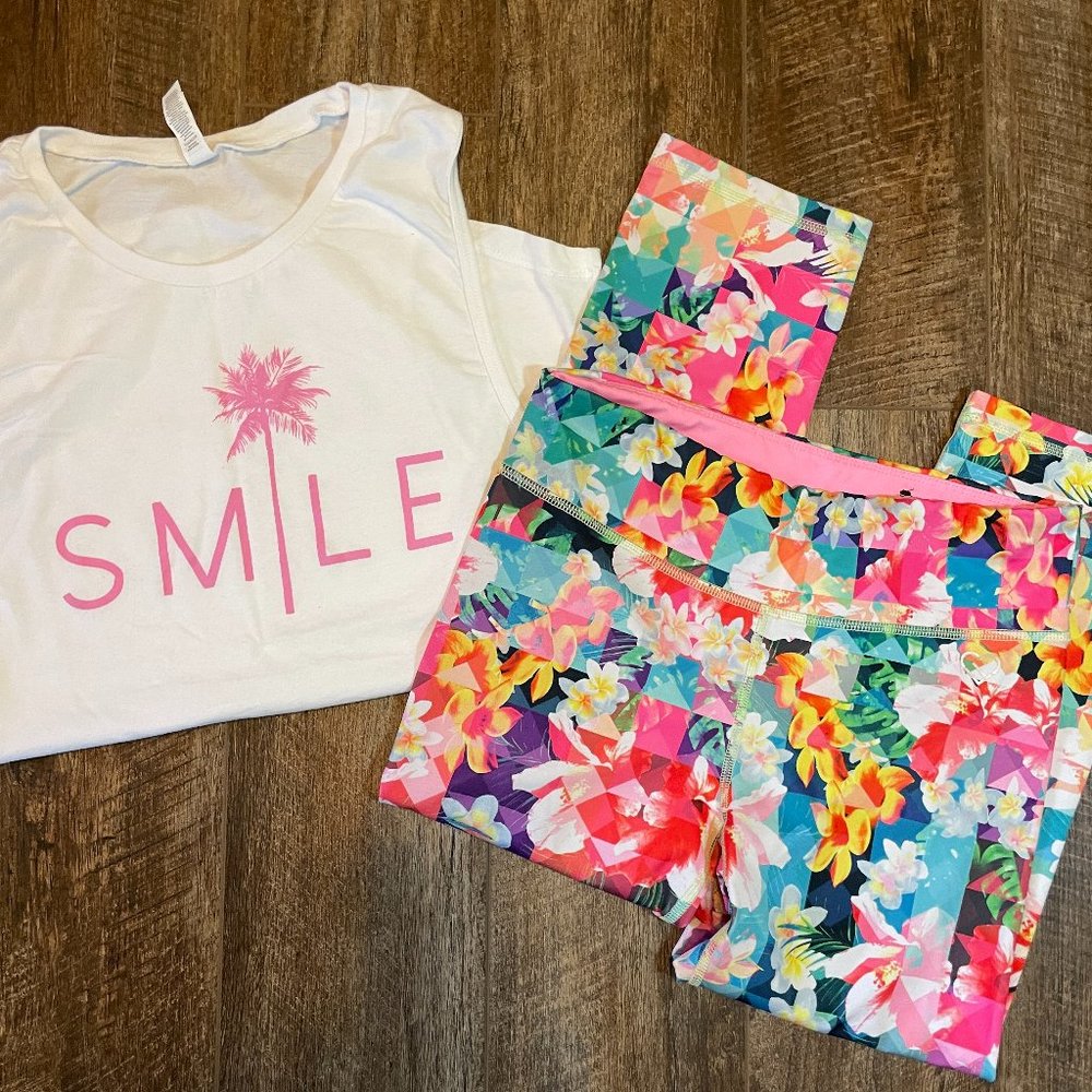 Aeropostale Love Live Dream Medium Pink Print Pattern Capri Crop Legging